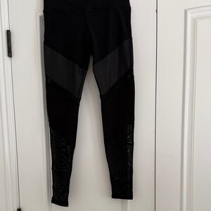 ALO Sheila Yoga Leggings